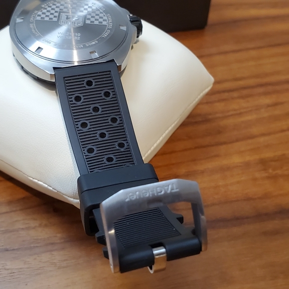 Tag heuer formula 1 (Model :WAU1110 ) - Picture 4 of 12